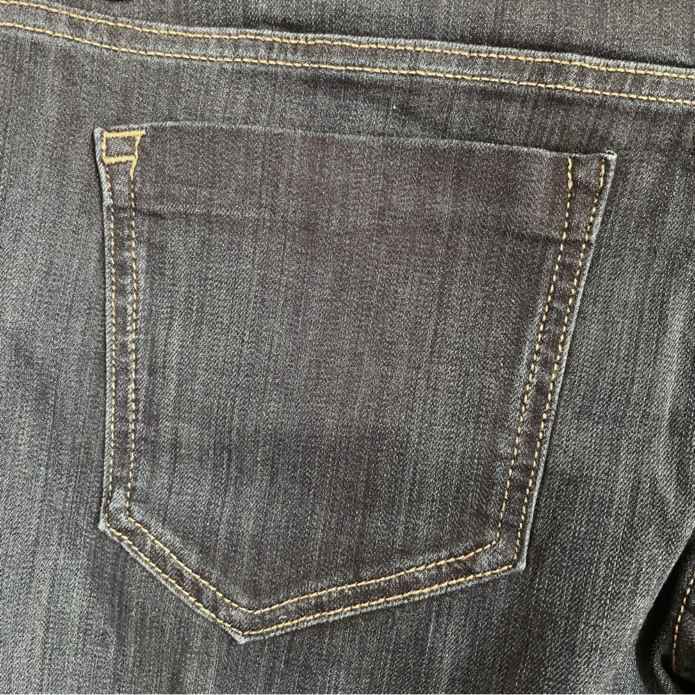 Women's Simply Vera Vera Wang Cuffed Capri Jeans - Picture 11 of 16